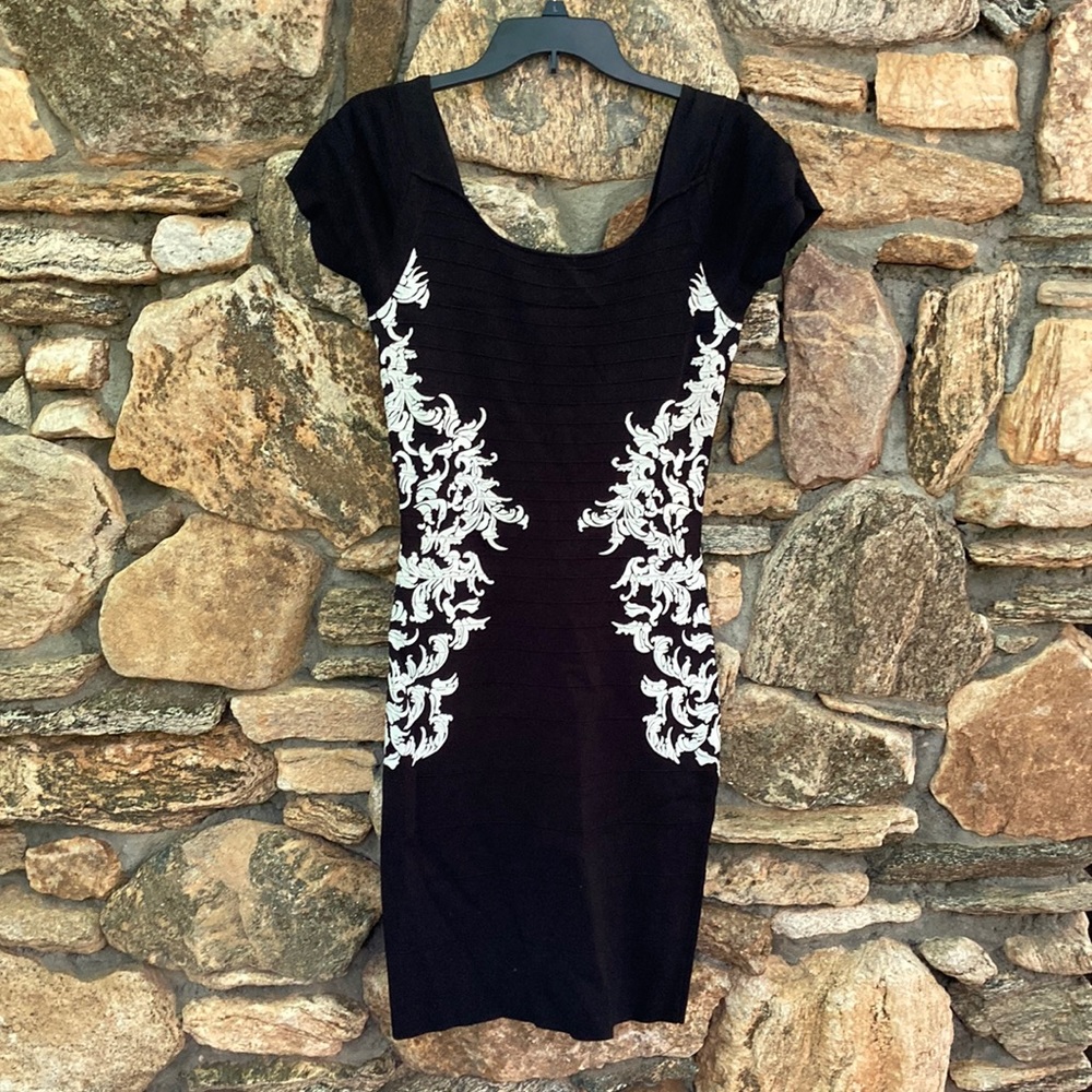 Gorgeous Dress by Frank Lyman Design size S/P